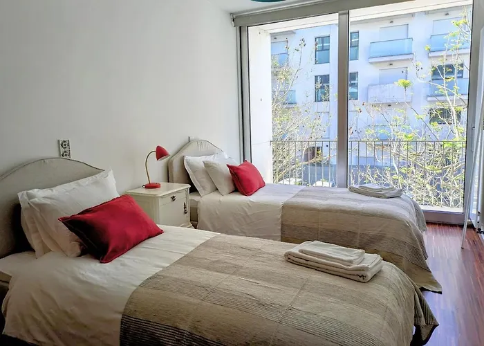 Boavista 2 Bedroom Apartment! * Порту